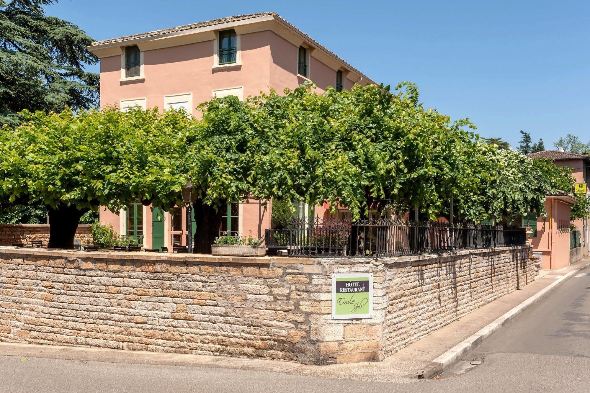 Hotel Restaurant Emile Job Montmerle-sur-Saone Екстериор снимка
