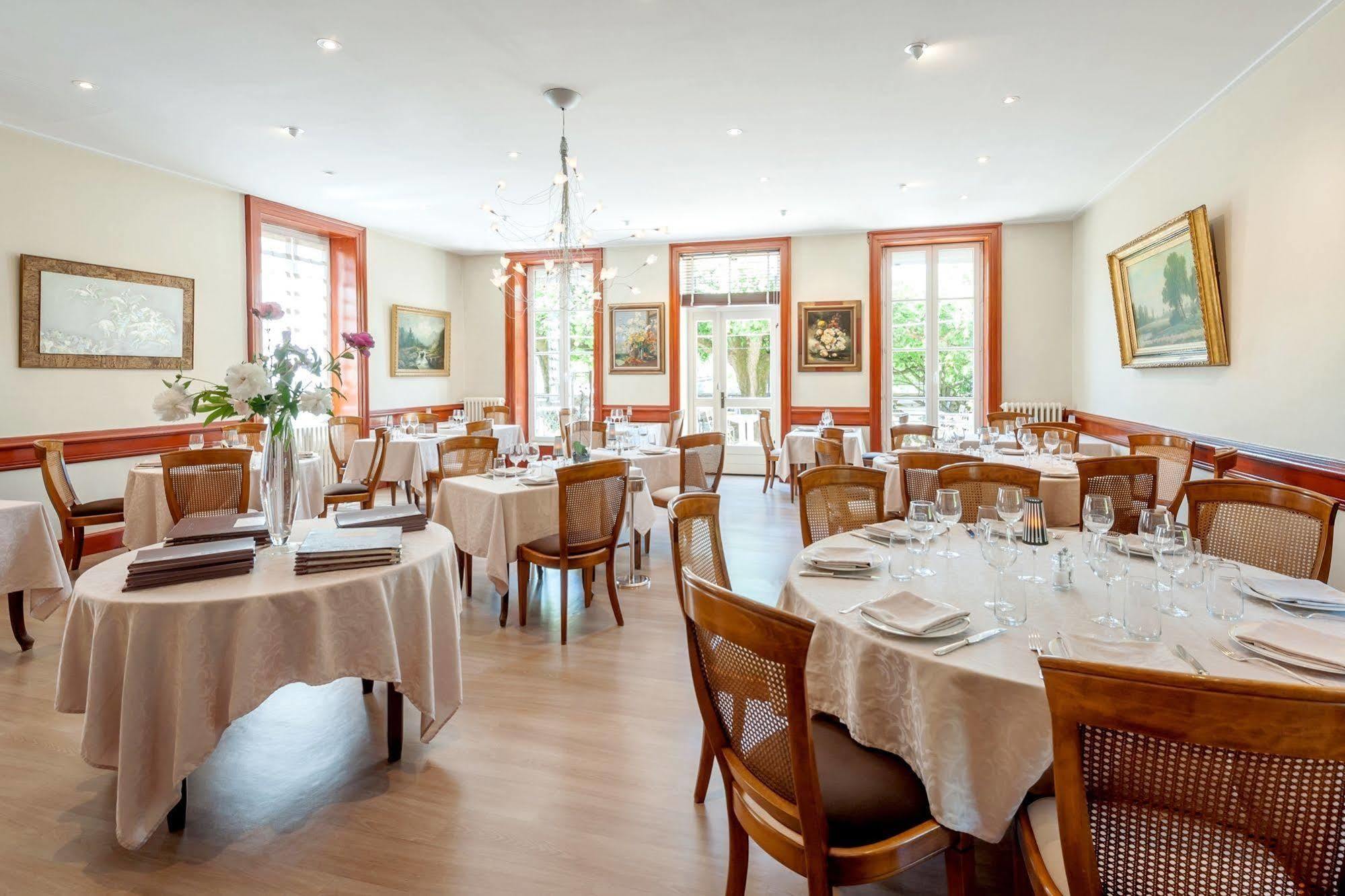 Hotel Restaurant Emile Job Montmerle-sur-Saone Екстериор снимка