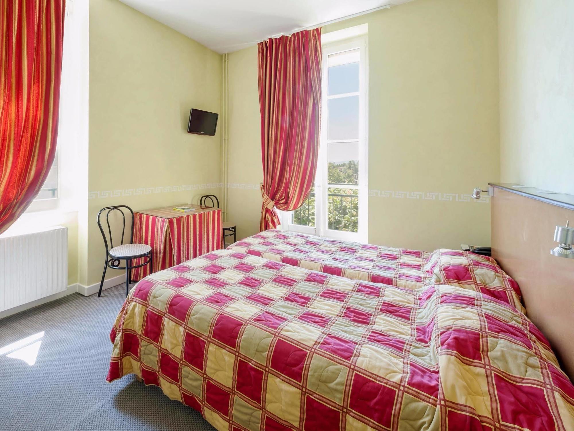 Hotel Restaurant Emile Job Montmerle-sur-Saone Екстериор снимка