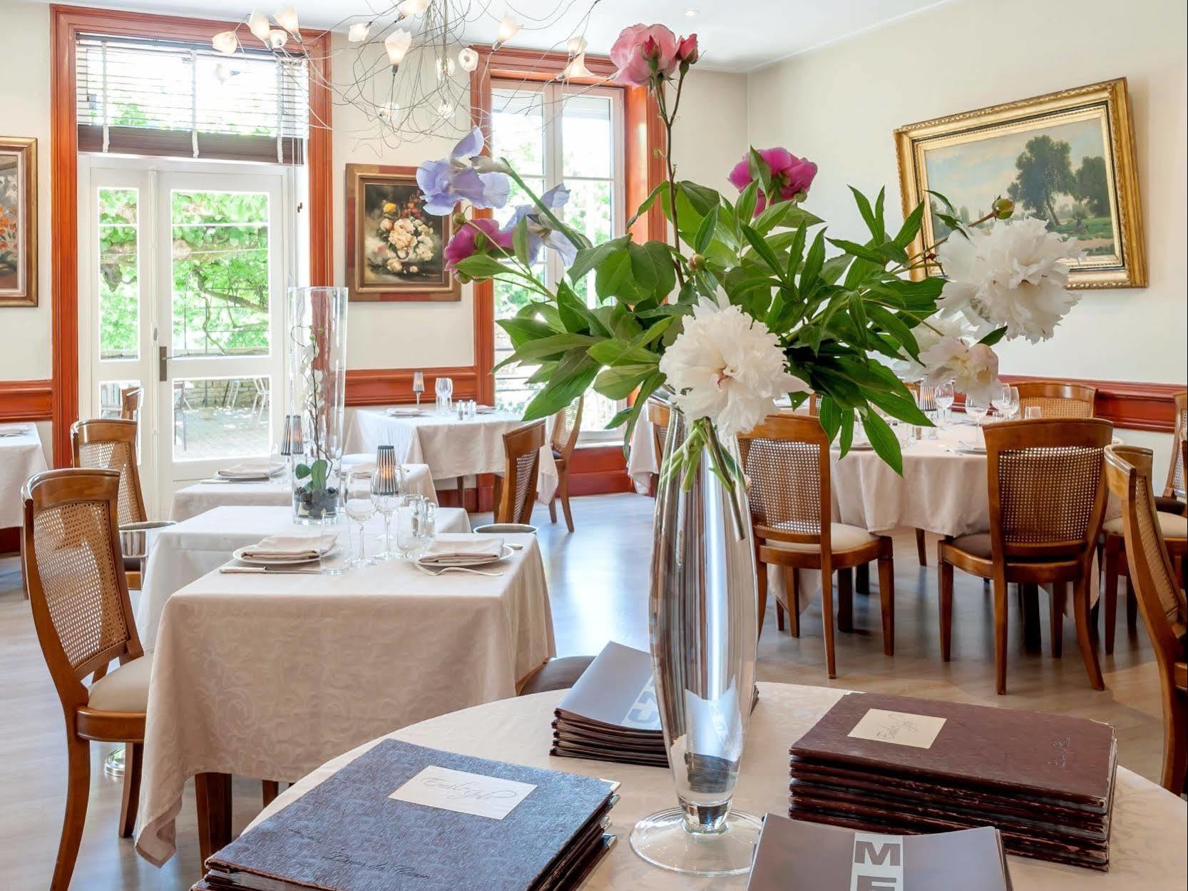 Hotel Restaurant Emile Job Montmerle-sur-Saone Екстериор снимка