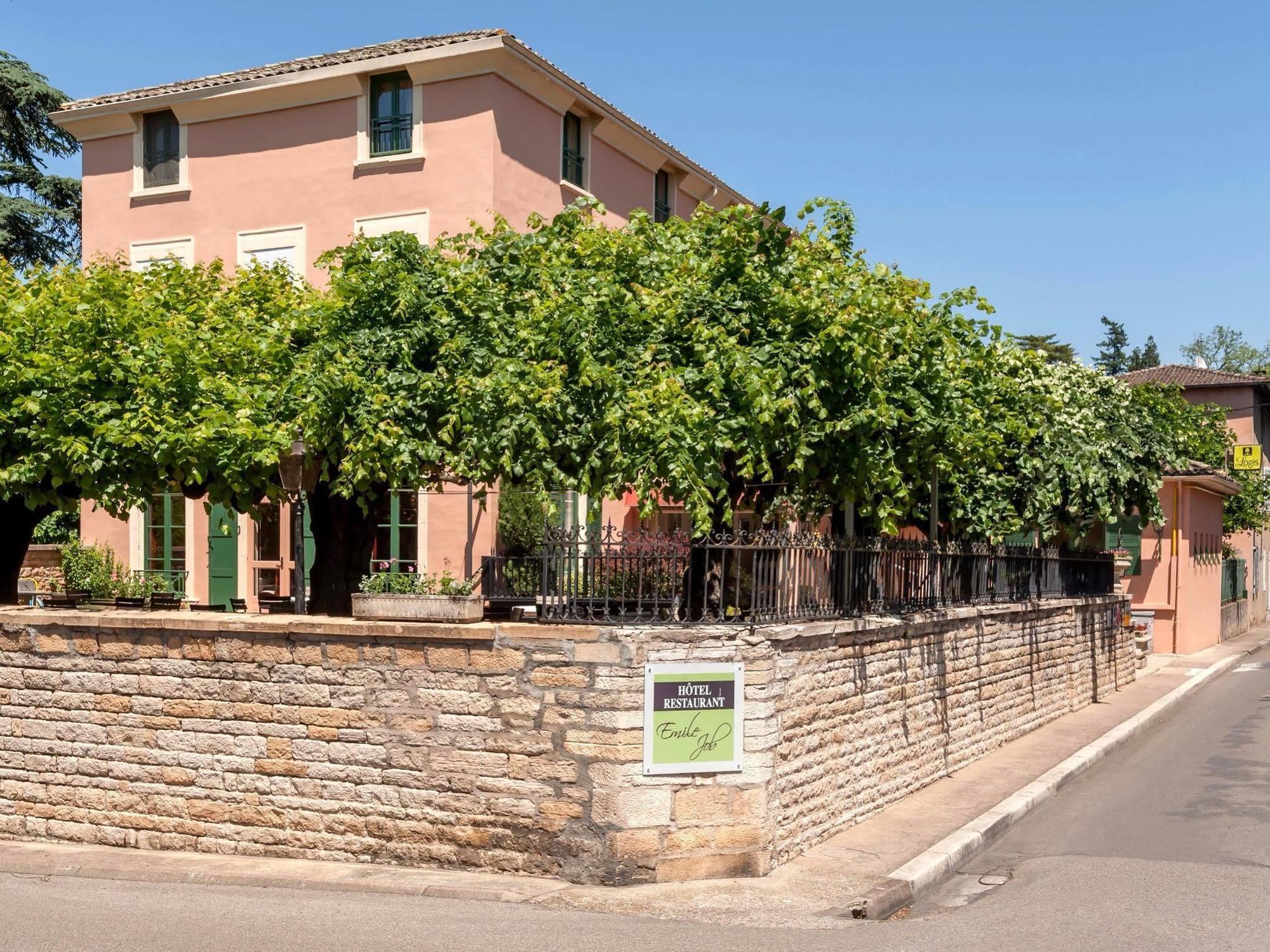 Hotel Restaurant Emile Job Montmerle-sur-Saone Екстериор снимка