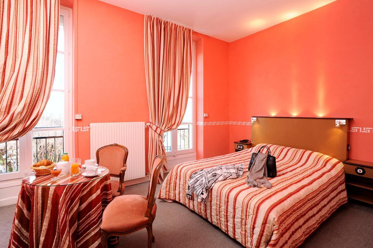 Hotel Restaurant Emile Job Montmerle-sur-Saone Екстериор снимка